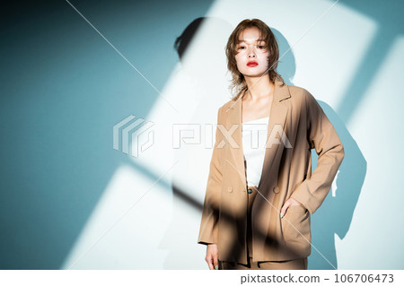 female, lady, woman 106706473