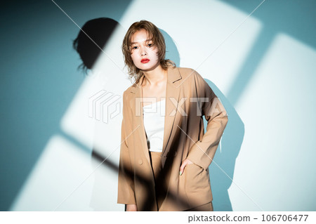 female, lady, woman 106706477