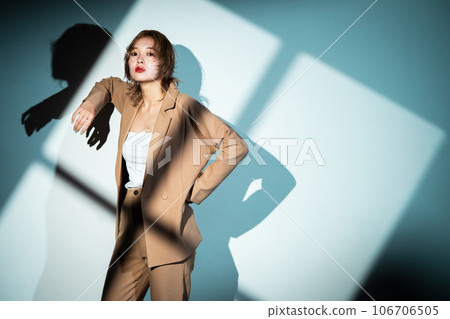businesswoman, female, females 106706505