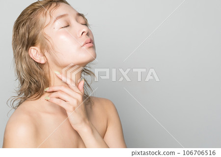 female, lady, woman 106706516