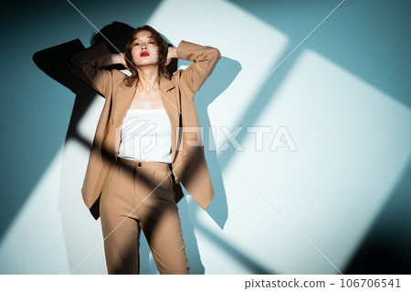 female, females, woman 106706541