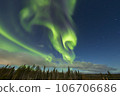 Aurora spreads across the night sky in Yellowknife 106706686