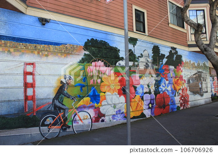 The most beautiful city in the world! Recommended sightseeing spots in San Francisco: Golden Gate Bridge, Alcatraz, Pier 106706926