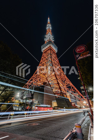 Tokyo Tower and laser beam 106707336