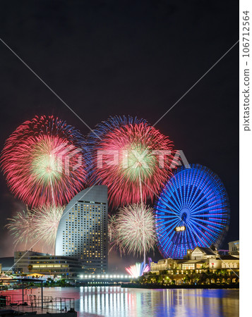 橫濱_港未來智能節煙火表演的壯麗景色 106712564