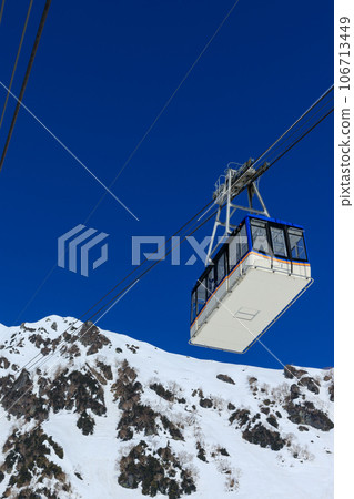富山_立山索道和大觀峰的壯麗雪景 富山_立山索道和大觀峰的壯麗雪景 106713449