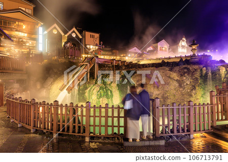 群馬草津溫泉_湯畑的絕美燈光景觀 106713791