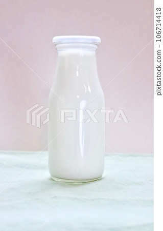 Bottled milk 106714418