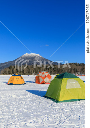 Hokkaido_Scenery of Lake Akan and Mt. Oakandake in midwinter Hokkaido_Scenery of Lake Akan and Mt. Oakandake in midwinter 106717085