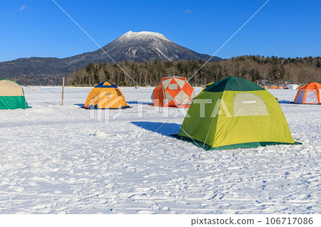 Hokkaido_Scenery of Lake Akan and Mt. Oakandake in midwinter Hokkaido_Scenery of Lake Akan and Mt. Oakandake in midwinter 106717086