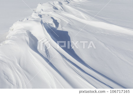 Hokkaido_Scenery of sacred crossing and snow patterns appearing on Lake Akan in midwinter Hokkaido_Scenery of sacred crossing and snow patterns appearing on Lake Akan in midwinter 106717165