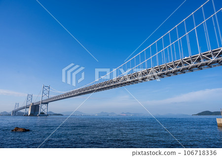 日本香川縣吉島瀨戶大橋的美麗景色 日本香川縣吉島瀨戶大橋的美麗景色 106718336