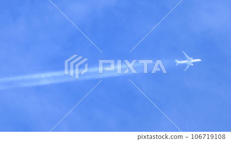 Contrail 106719108