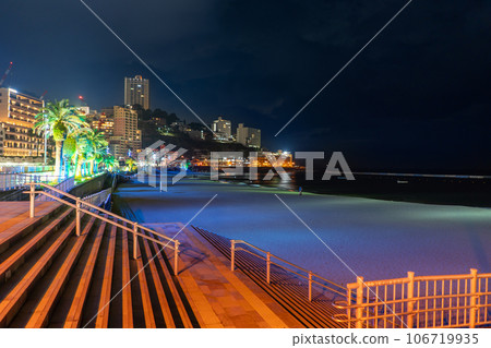 靜岡縣熱海市熱海度假區熱海陽光海灘夜景 106719935