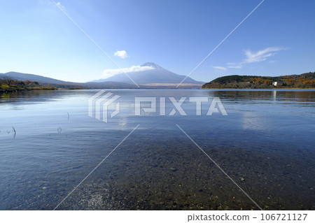 Lake Yamanaka and Mt. Fuji in autumn 106721127