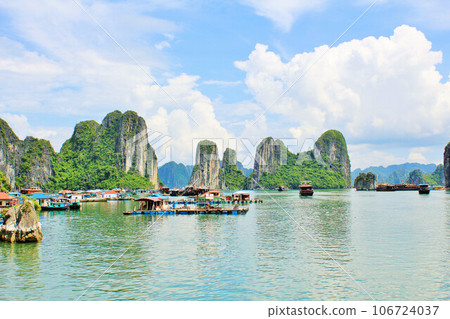 Halong Bay of Vietnam blue sky Halong Bay of Vietnam blue sky 106724037