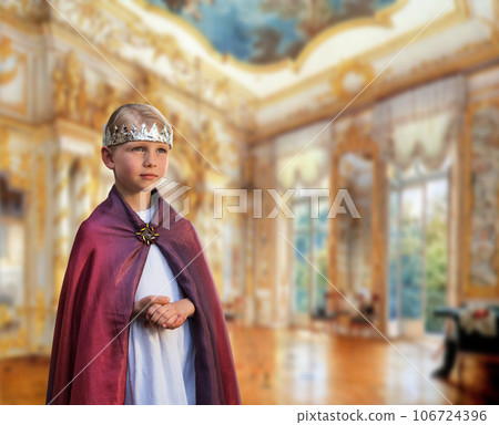 Little girl dressed as a princess Little girl dressed as a princess 106724396