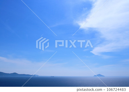 高知縣最西端的夏日風景(來自畑郡大月町一彩峠休息區) 高知縣最西端的夏日風景(來自畑郡大月町一彩峠休息區) 106724483