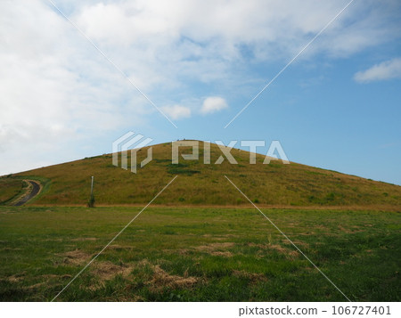 Gentle Mount Moere Gentle Mount Moere 106727401