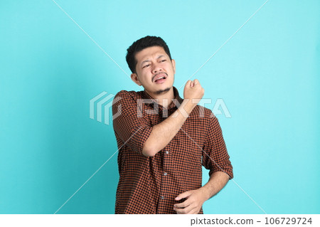 Young Adult Asian Man Young Adult Asian Man 106729724