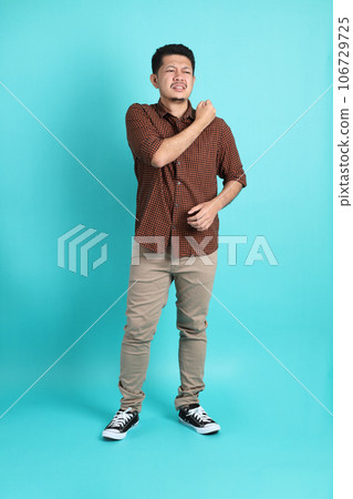 Young Adult Asian Man Young Adult Asian Man 106729725