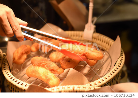 Fried banana in the street food Jalan Alor in Kuala Lumpur 106730124