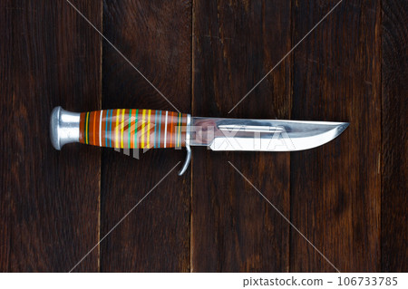 Vintage hunting knife 106733785