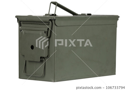 US army green metal ammo can for gun cartridges. 106733794