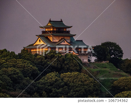 Komakiyama Castle illuminated by the setting sun Komakiyama Castle illuminated by the setting sun 106734362