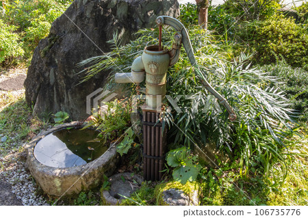 擁有昭和初期舊井泵的庭園 106735776