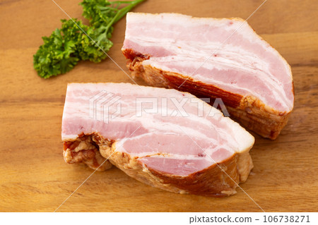bacon  106738271