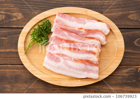 Bacon steak 106739923