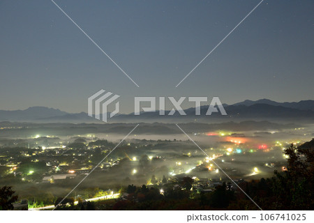 從美濃山看秩父盆地的雲海 從美濃山看秩父盆地的雲海 106741025