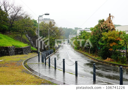 多雨的街角 多雨的街角 106741226