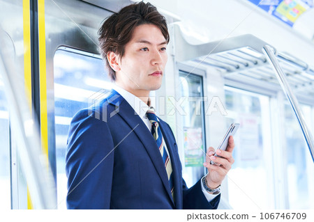 上學的年輕商人與“京王電鐵株式會社”的攝影合作 106746709