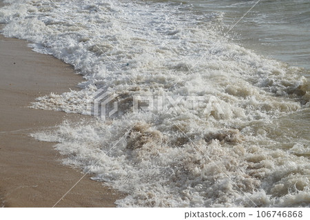 Rough sea Rough sea 106746868