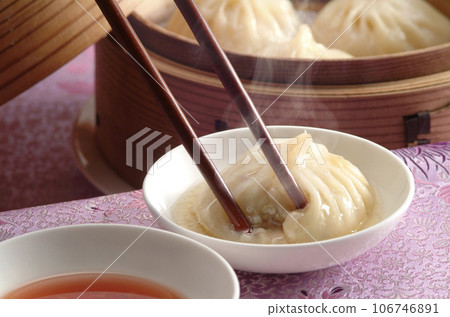 熱氣騰騰的小籠包，美味的小籠包，美味的小籠包，其他熱氣騰騰的小籠包 106746891