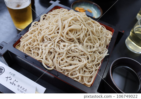 如果你想吃蕎麥麵,就去位於舊輕井澤銀座的著名蕎麥麵店藪輕井澤店吧。 如果你想吃蕎麥麵,就去位於舊輕井澤銀座的著名蕎麥麵店藪輕井澤店吧。 106749022