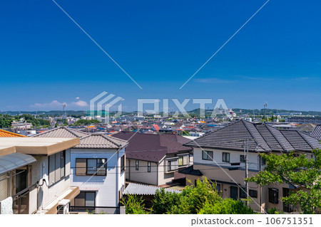 《Tokyo》A residential area that spreads all over the city / suburban area of Tokyo 106751351