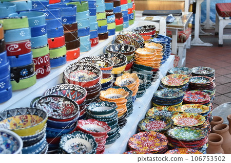 Singapore Arab Street souvenir colorful Turkish pottery 106753502