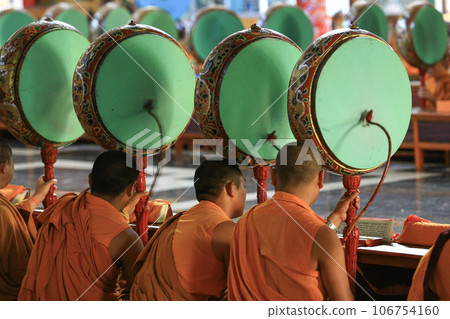 Ritual in Buddhist Temple 106754160