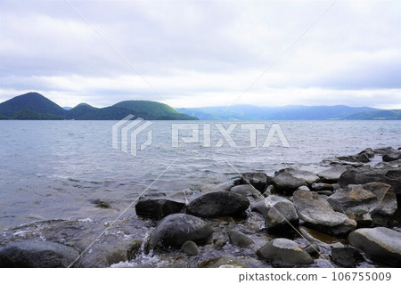 [北海道]洞爺湖和中島（洞爺湖町）的景色 106755009