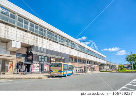 Urban landscape of Yokohama City, Kanagawa Prefecture Nippa Station Rotary in front of the station 106759227