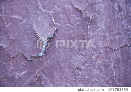 Cracked paint texture. Grunge wall texture. Dark wall with old paint 106765589