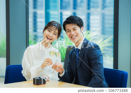 情侶吐司餐廳求婚 106771886