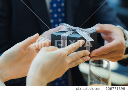 情侶吐司餐廳求婚 106771896