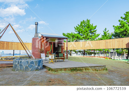 [Image material] Urban barbecue place 106772539