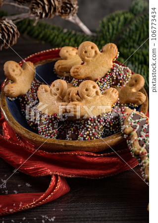 Christmas gingerbread cookies Christmas gingerbread cookies 106773434