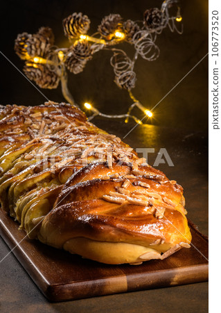 Christmas braided cinnamon cake Christmas braided cinnamon cake 106773520
