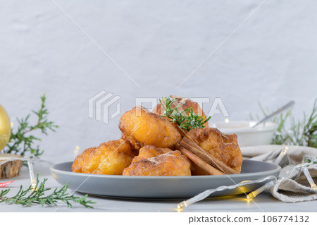 Traditional portuguese Christmas sweets Sonhos Traditional portuguese Christmas sweets Sonhos 106774132